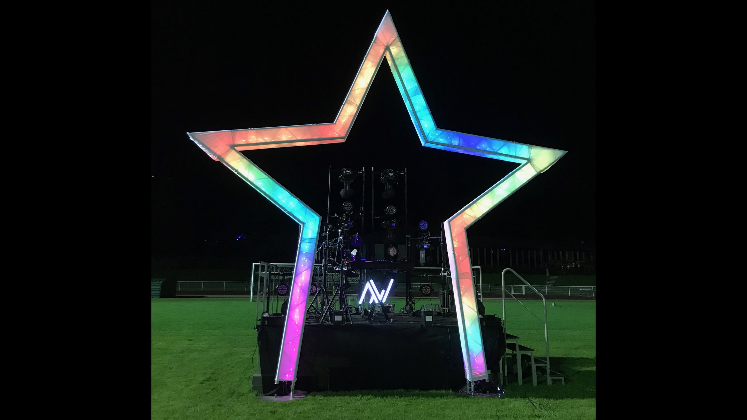 Illuminations — Giant star