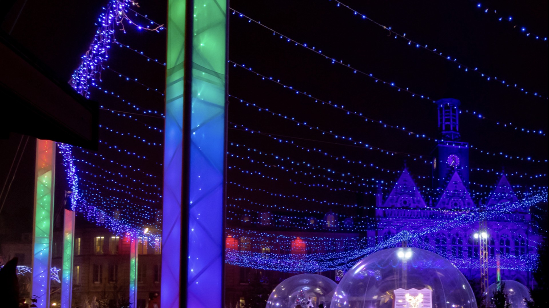 Illuminations — Illuminated totems