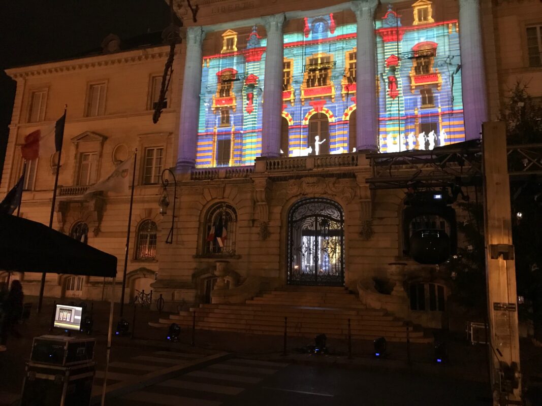 View of the Christmas video mapping in Meaux