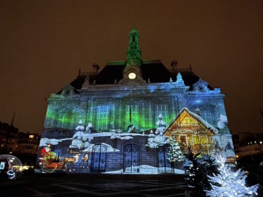 Town hall video mapping with Christmas decorations
